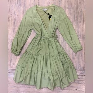 🤩NWT - Gianni Bini 3/4 Sleeve Wrapped Lining Dress Size S